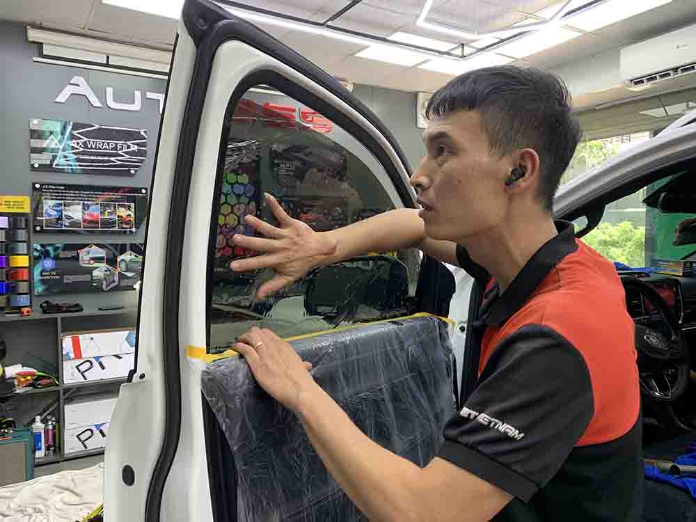 Dán phim cách nhiệt 3M chính hãng tại Thanh Hóa – Giá tốt, bảo hành uy tín dan phim cach nhiet 3m chinh hang tai thanh hoa 2