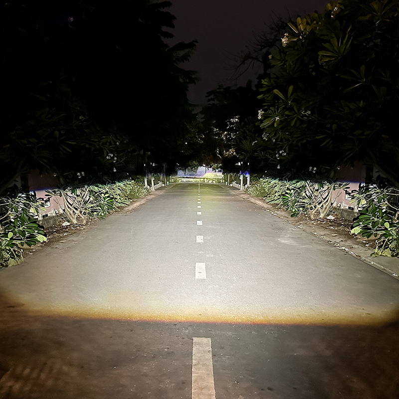 Bi Led Titan Moto CB150 COS