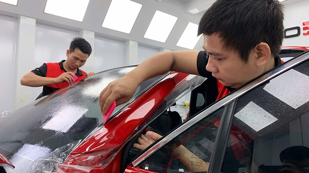 Dán Phim PPF Cho Toyota Corolla Cross Với AX Film K Series – Bảo Vệ Sơn Xe Chuẩn Chất Cao Cấp dan phim ppf cho toyota corolla cross 2