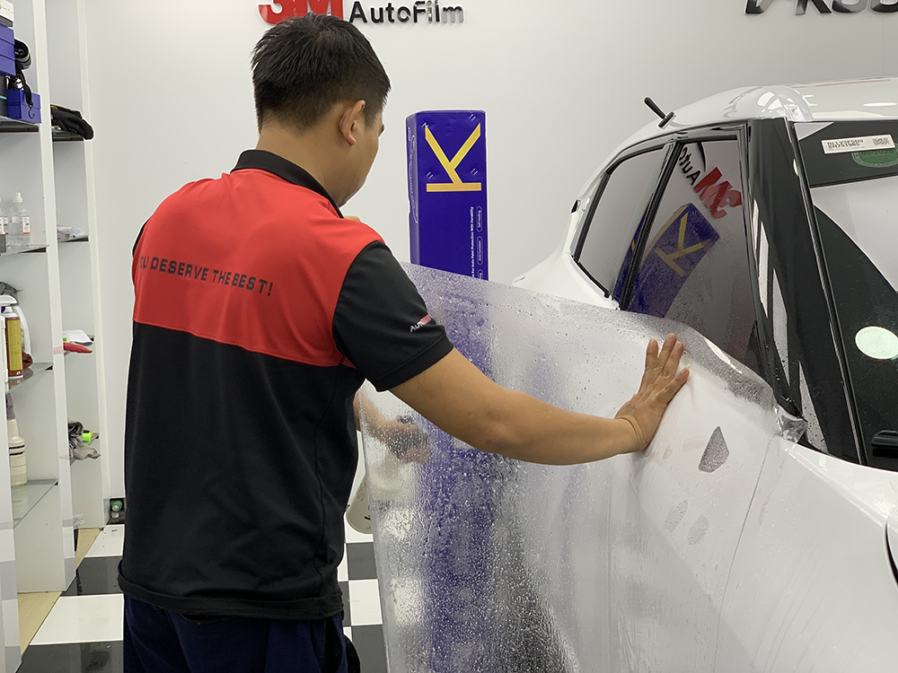 Dán Phim PPF Cho VinFast VF7 – Giải Pháp Bảo Vệ Sơn Xe Tối Ưu Với AX Film K Series dan phim ppf cho vinfast vf7 10