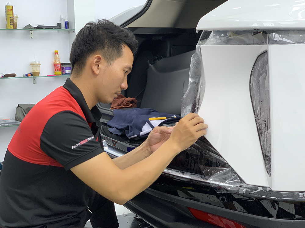 Dán Phim PPF Cho VinFast VF7 – Giải Pháp Bảo Vệ Sơn Xe Tối Ưu Với AX Film K Series dan phim ppf cho vinfast vf7 15