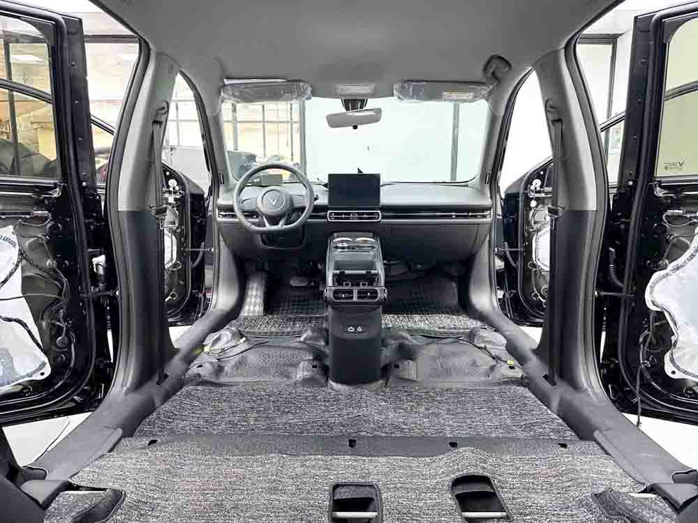 san da cho vinfast limo green