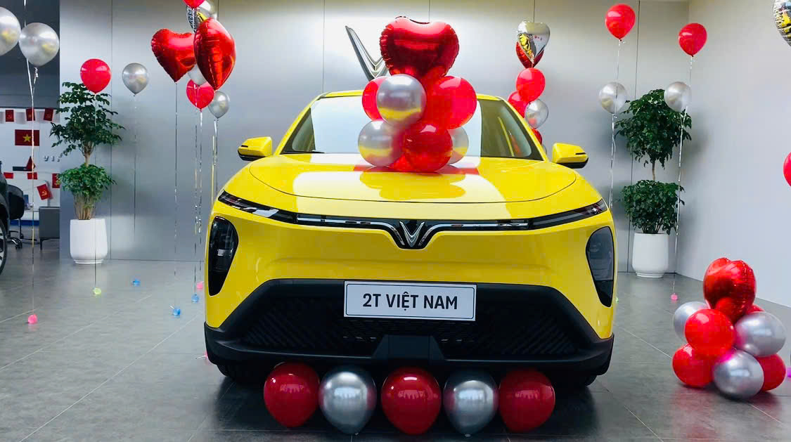 limo green 2t viet nam 2