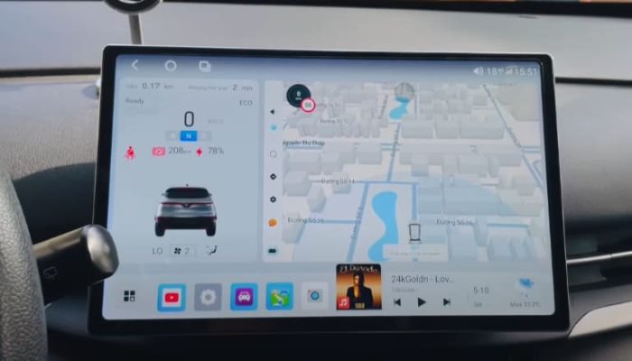 Màn hình Android cho VinFast Limo Green