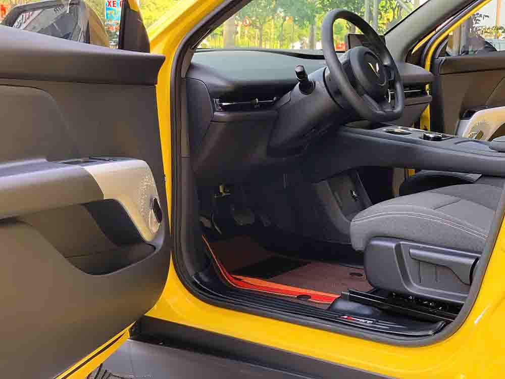 Thảm lót sàn cho VinFast Limo Green