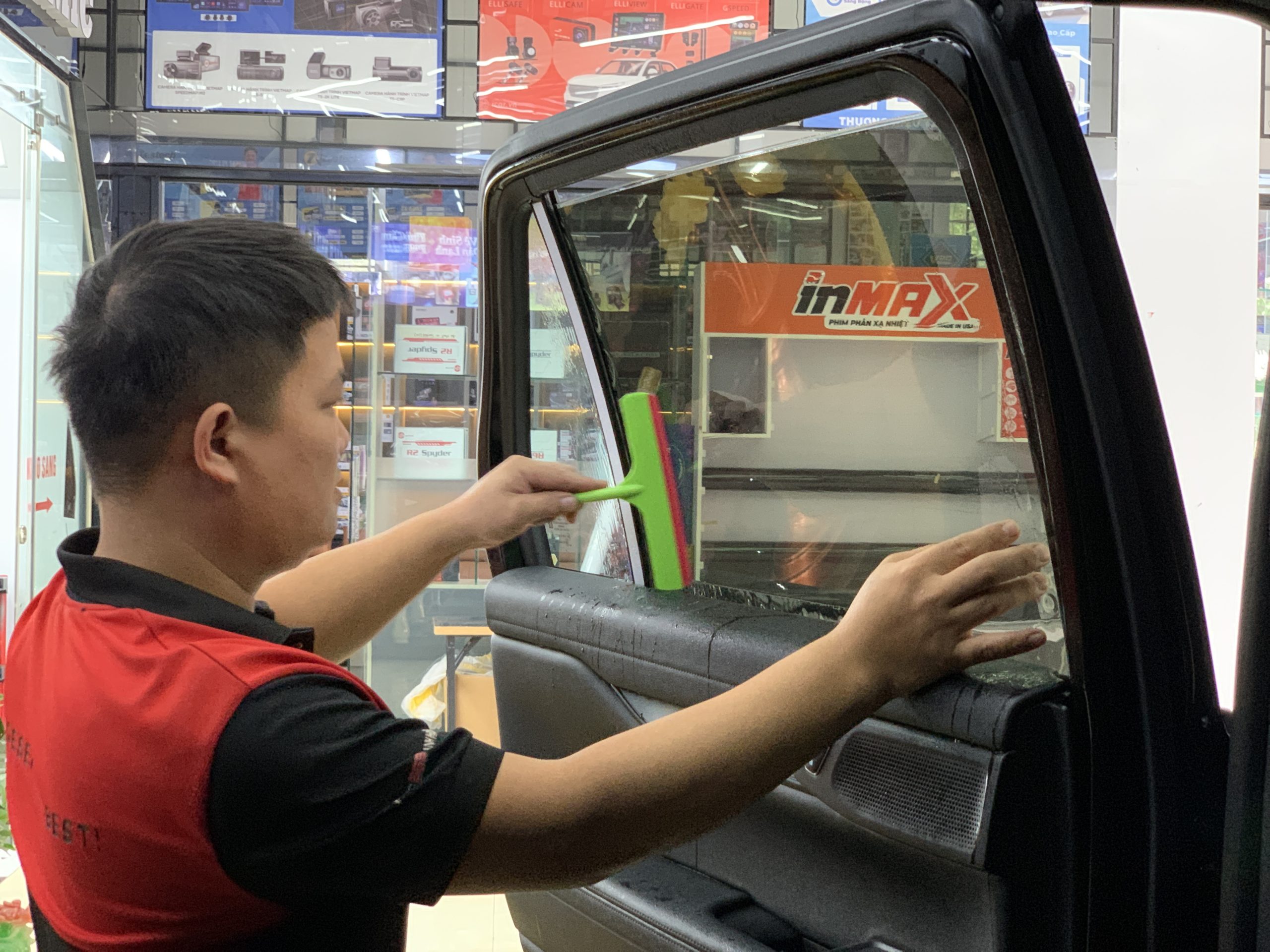 dan phim cach nhiet cho ford everest 2025 10 scaled