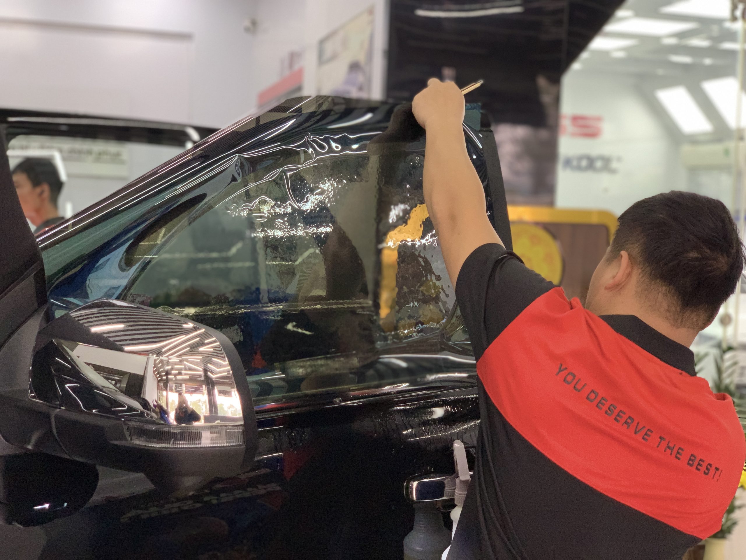 dan phim cach nhiet cho ford everest 2025 8 scaled