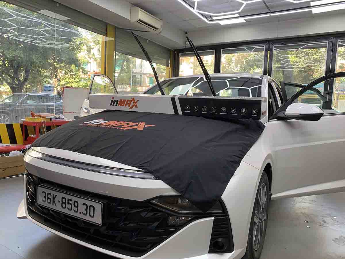 Dán Phim Cách Nhiệt Cho Hyundai Accent 2025 – Full Phim Inmax Cao Cấp, Giải Pháp Bảo Vệ Toàn Diện Cho Xe Mới dan phim cach nhiet cho hyundai accent 2025 1