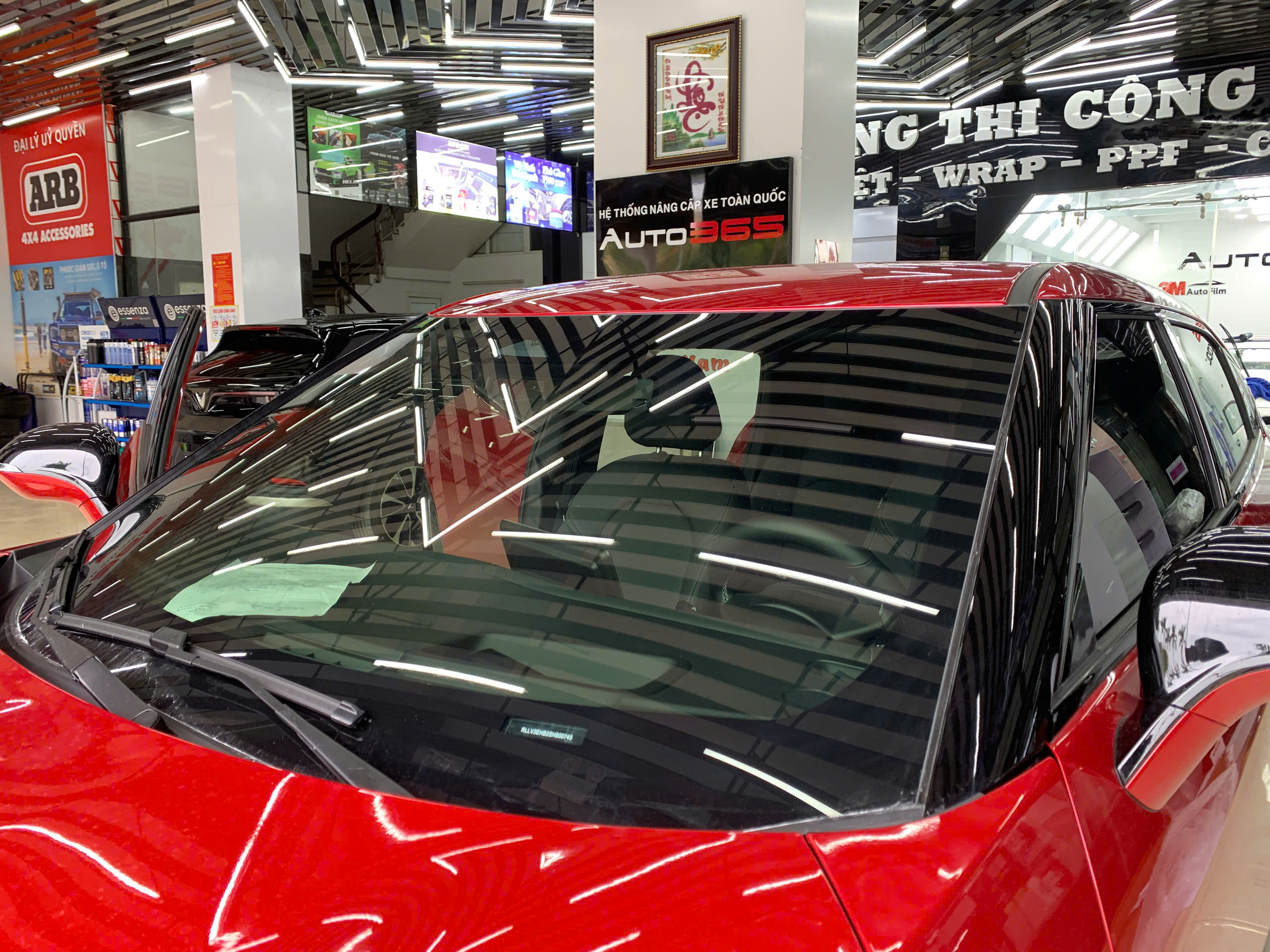 dan phim cach nhiet cho vinfast vf7 10