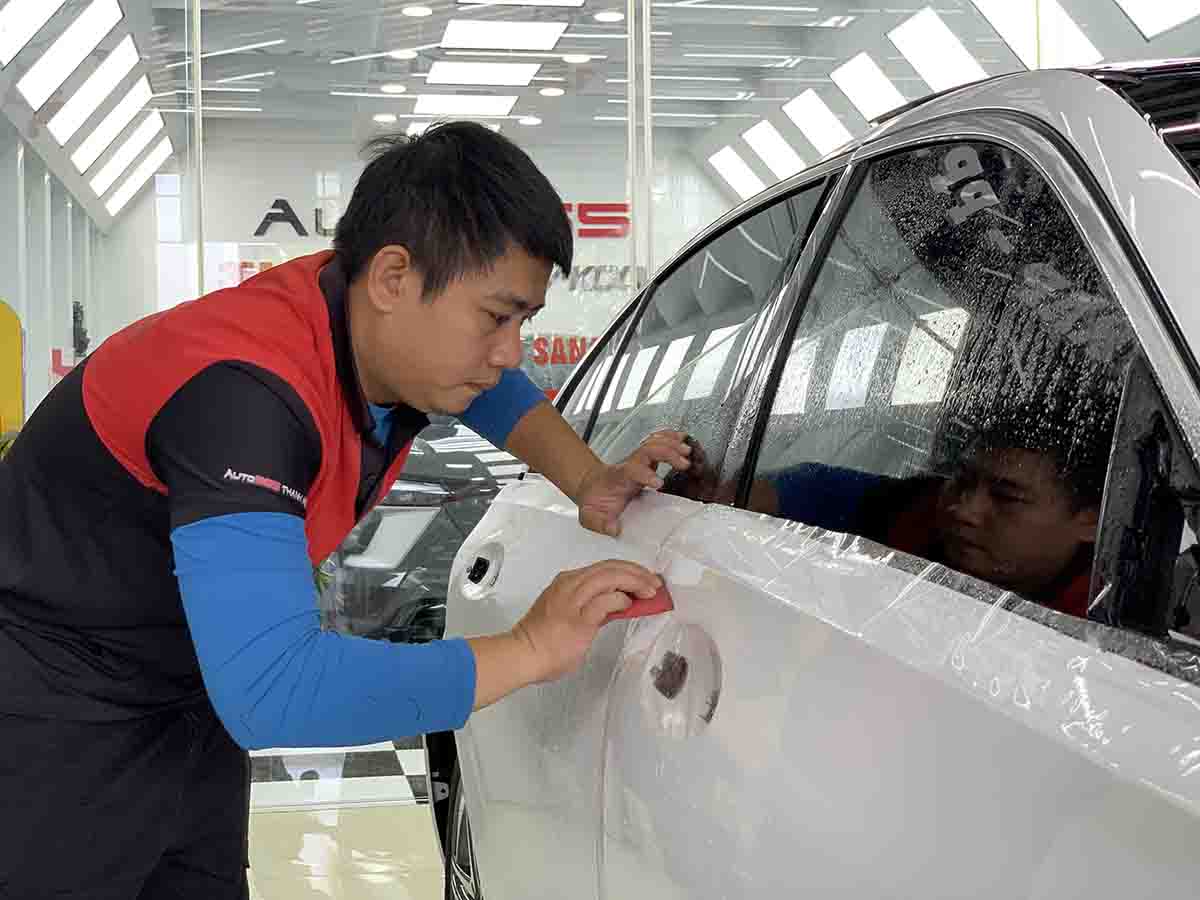 Dán PPF Cho Mercedes C300 – Bảo Vệ Tuyệt Đối, Giữ Vững Đẳng Cấp Sedan Hạng Sang dan ppf cho mercedes c300 2