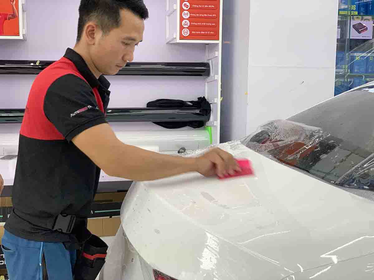 Dán PPF Cho Mercedes C300 – Bảo Vệ Tuyệt Đối, Giữ Vững Đẳng Cấp Sedan Hạng Sang dan ppf cho mercedes c300 5