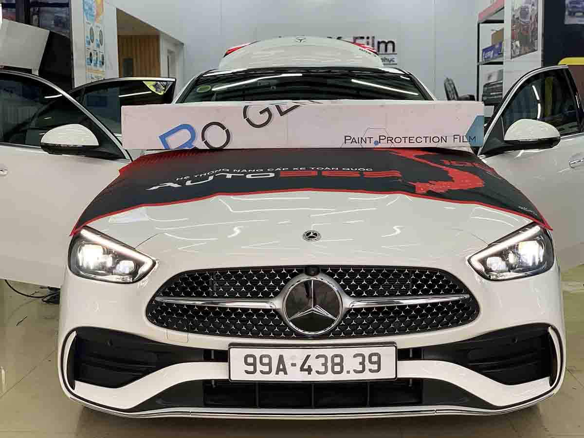 Dán PPF Cho Mercedes C300 – Bảo Vệ Tuyệt Đối, Giữ Vững Đẳng Cấp Sedan Hạng Sang Dán PPF Cho Mercedes C300