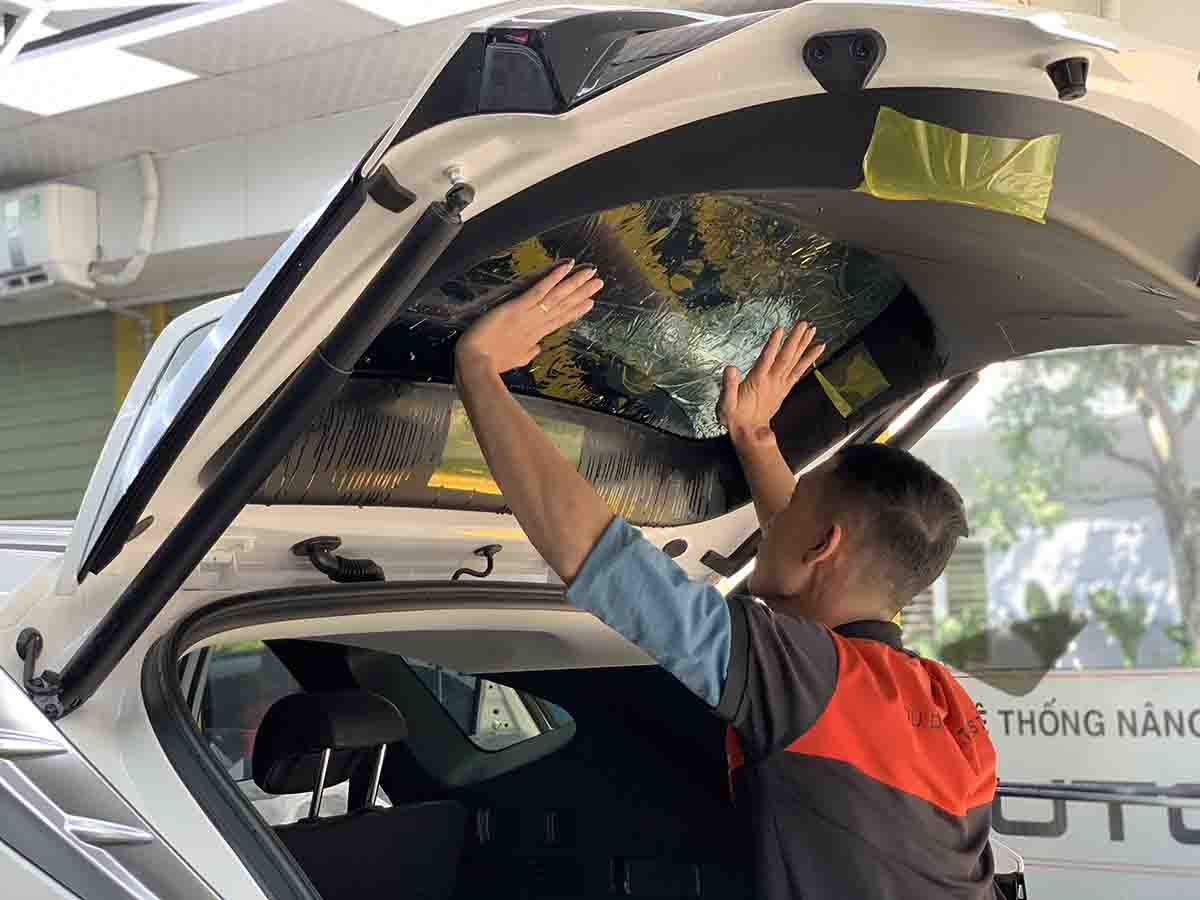 dan phim cach nhiet cho tucson 2025 7