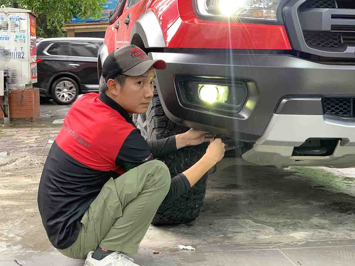 nang cap anh sang cho ford raptor 1