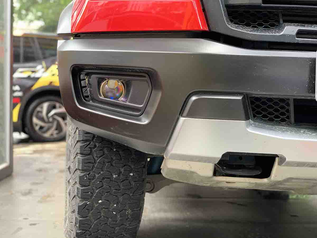 nang cap anh sang cho ford raptor 7