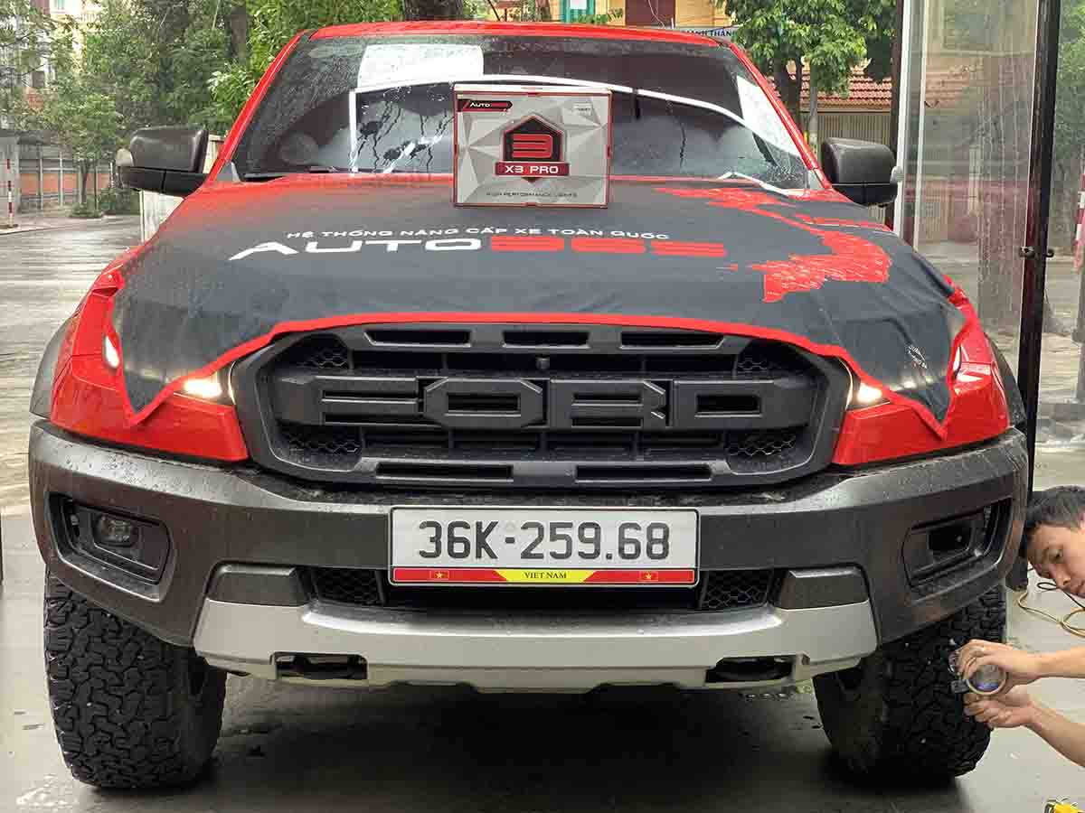 Nâng Cấp Ánh Sáng Cho Ford Raptor Với Bi Gầm X-Light X3 Ultra