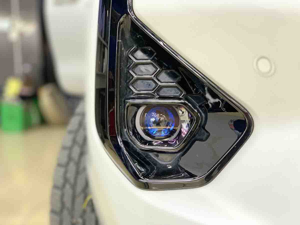 nang cap anh sang cho toyota hilux 2025 4