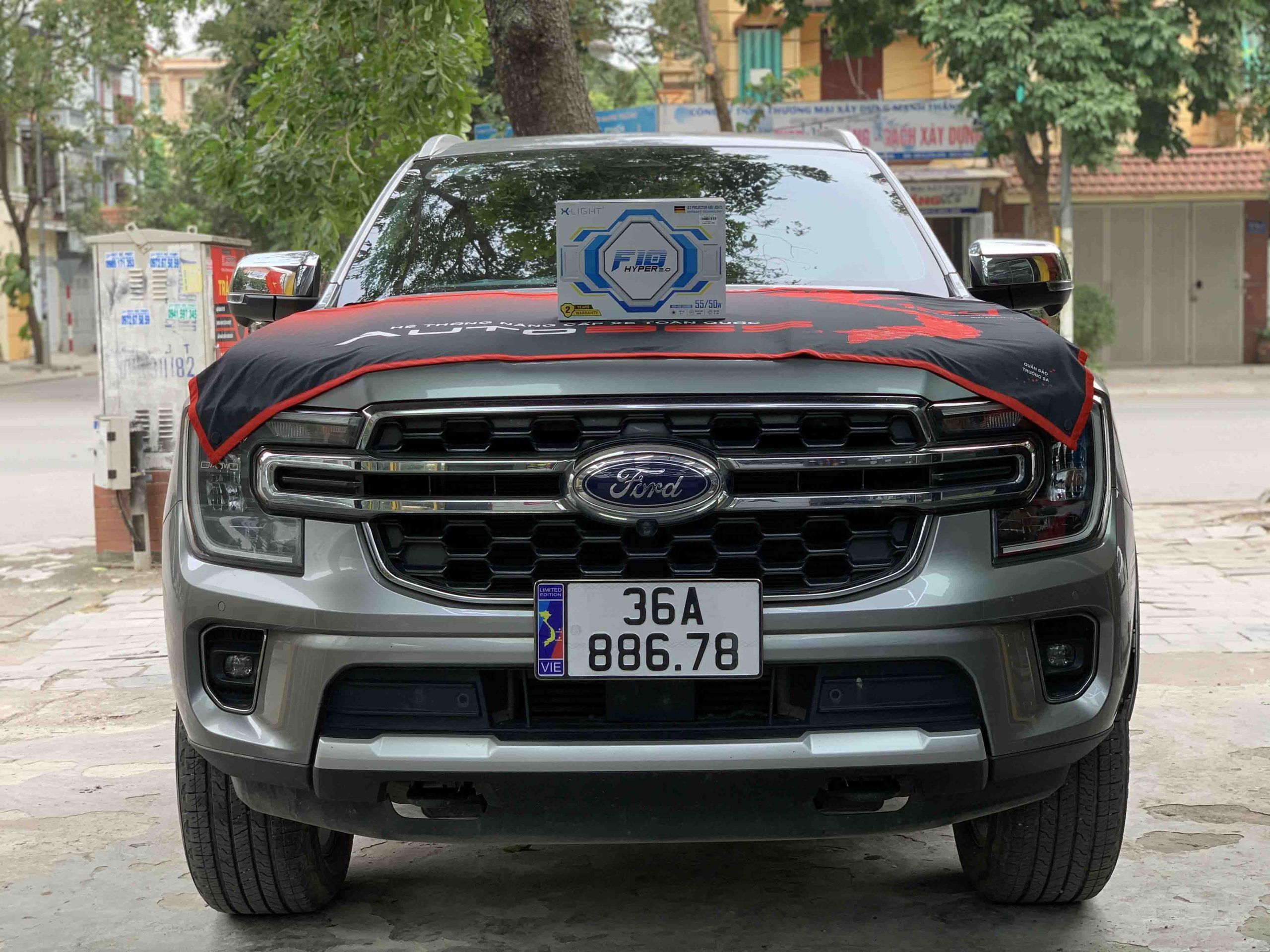 Nâng Cấp Ánh Sáng Cho Ford Everest 2023 Bằng Bi Gầm X-Light F10 Hyper 2.0