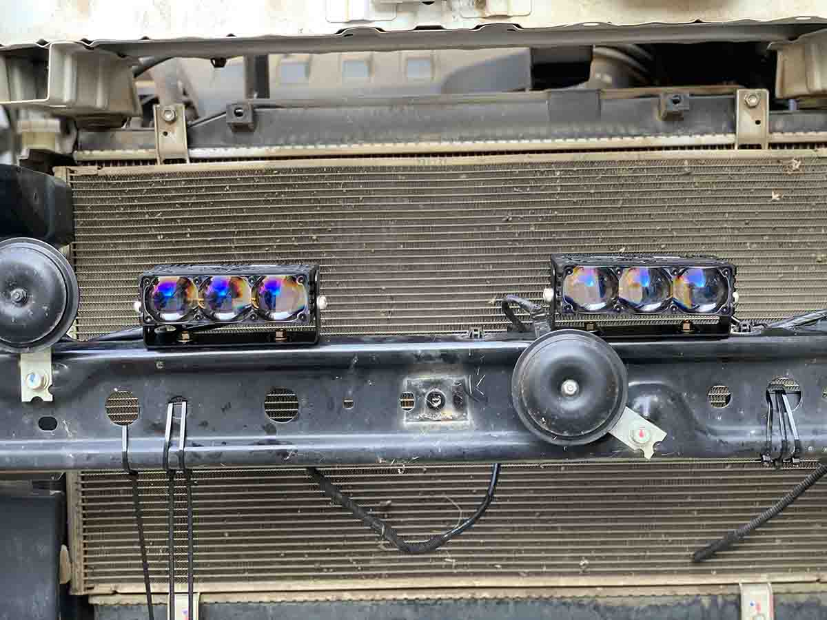 nang cap anh sang cho xpander 2025 voi den tro sang titan m30 ultra v2 1