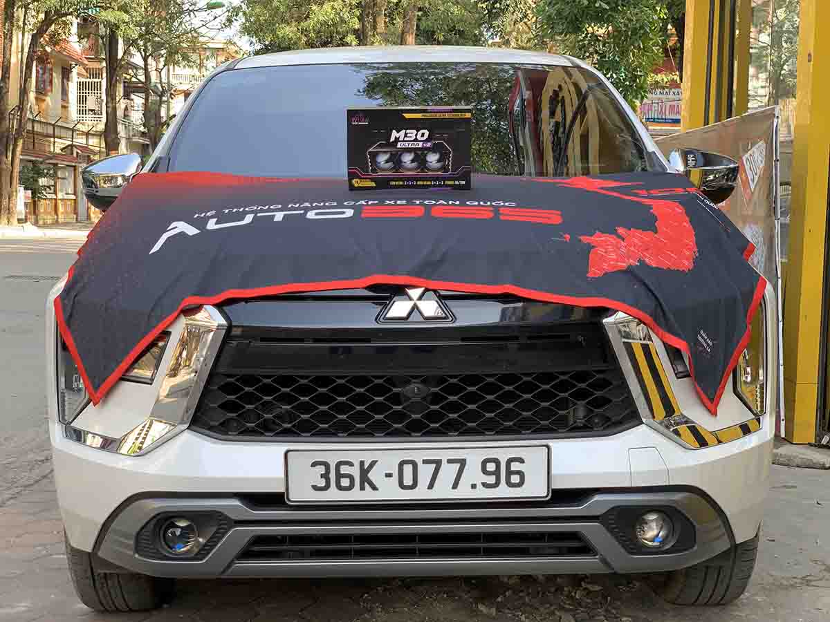 Nâng Cấp Ánh Sáng Cho Xpander 2025 Với Đèn Trợ Sáng Titan M30 Ultra V2
