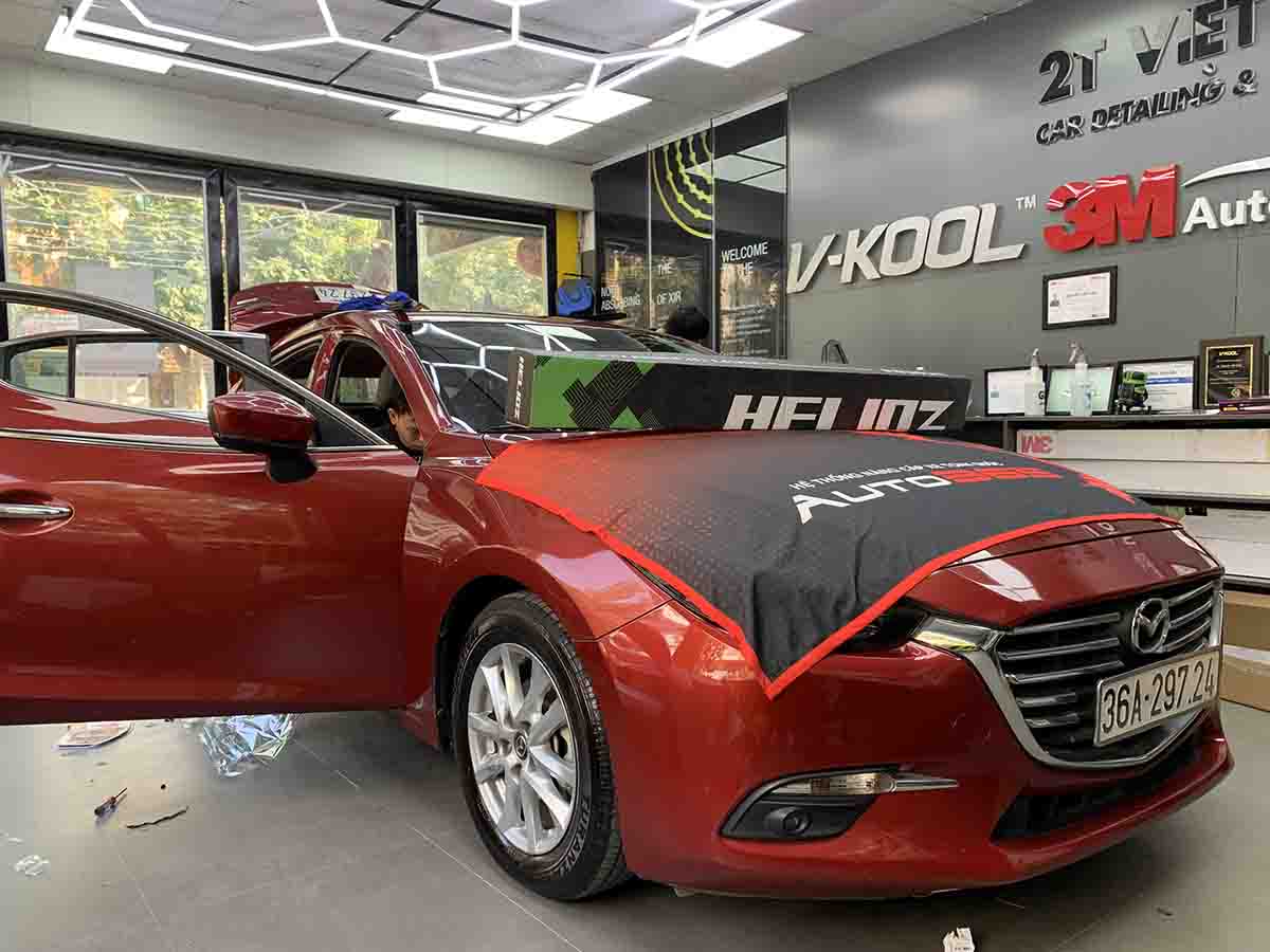 Dán Phim Cách Nhiệt Helioz Cho Mazda 3 2017