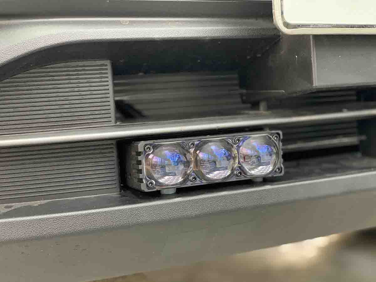 nang cap anh sang cho omoda voi den tro sang titan m30 ultra v2 6