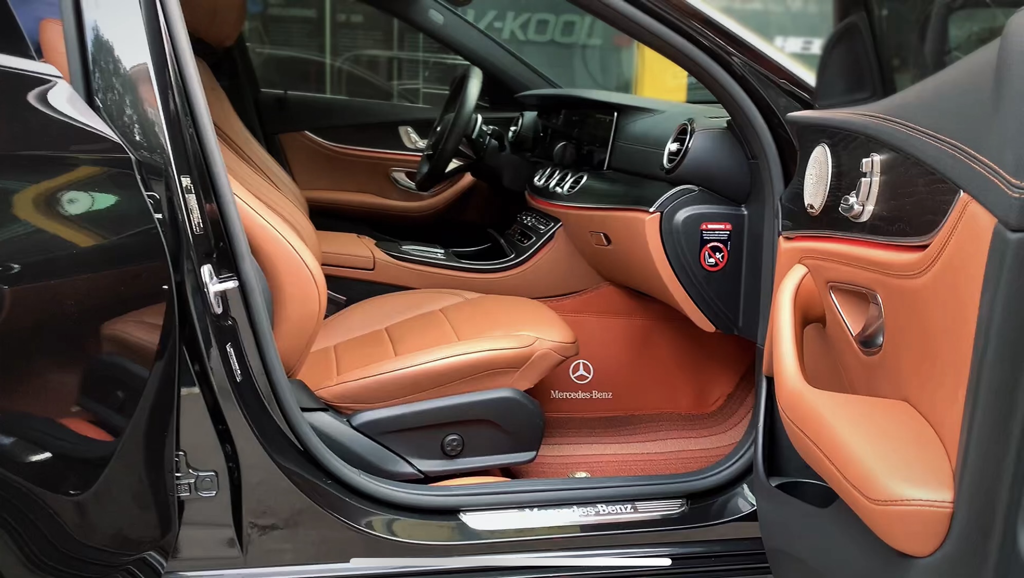 tham lot san 360 cho mercedes glc 200 1