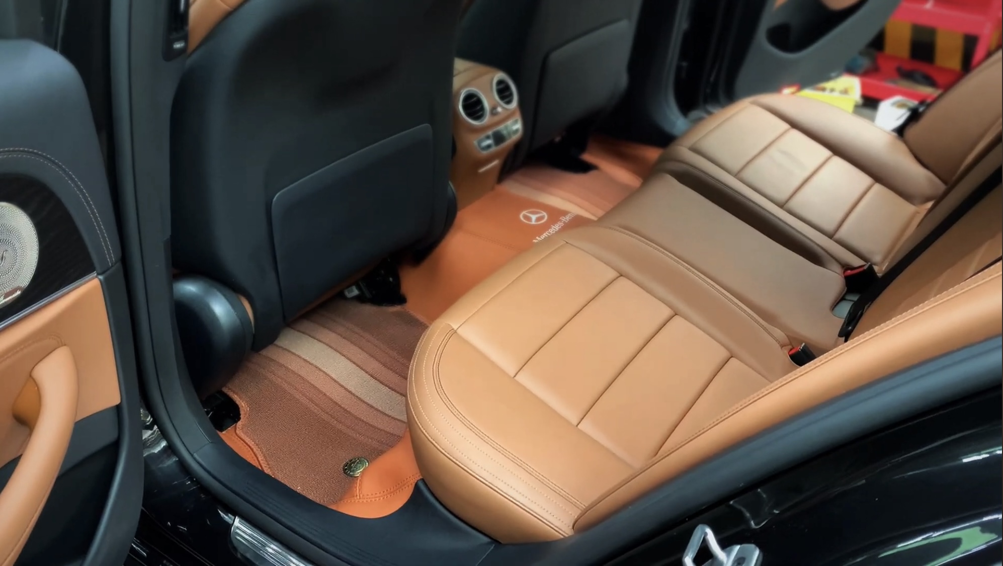 tham lot san 360 cho mercedes glc 200 6