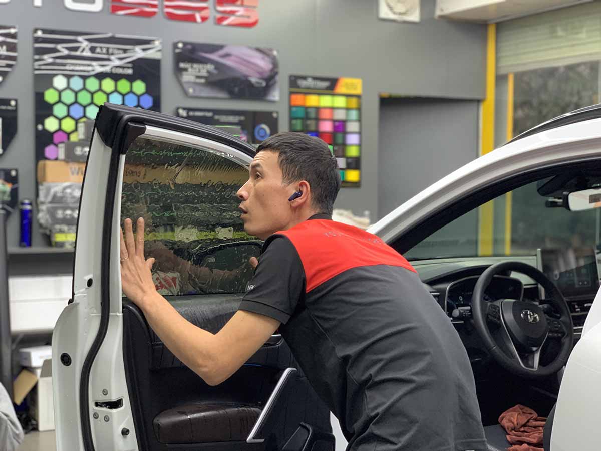 dan phim cach nhiet inmax cho toyota cross 7