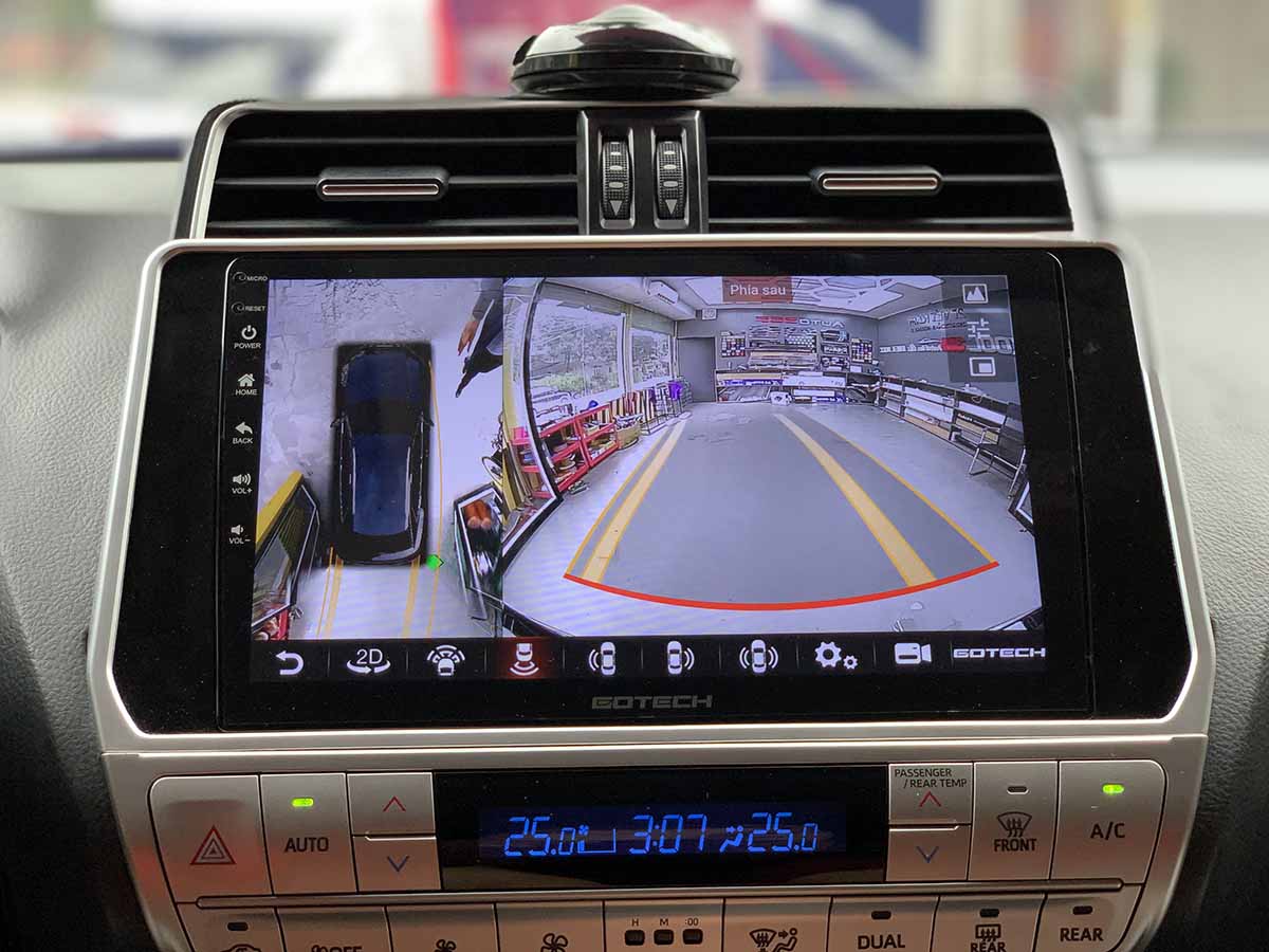 lap man hinh android gotech g360 cho toyota prado 9
