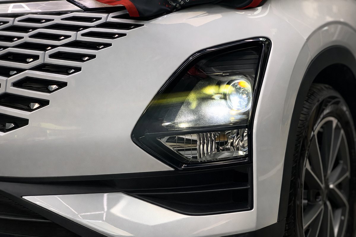 nang cap anh sang cho omoda c5 voi bi led x light v20 series 2