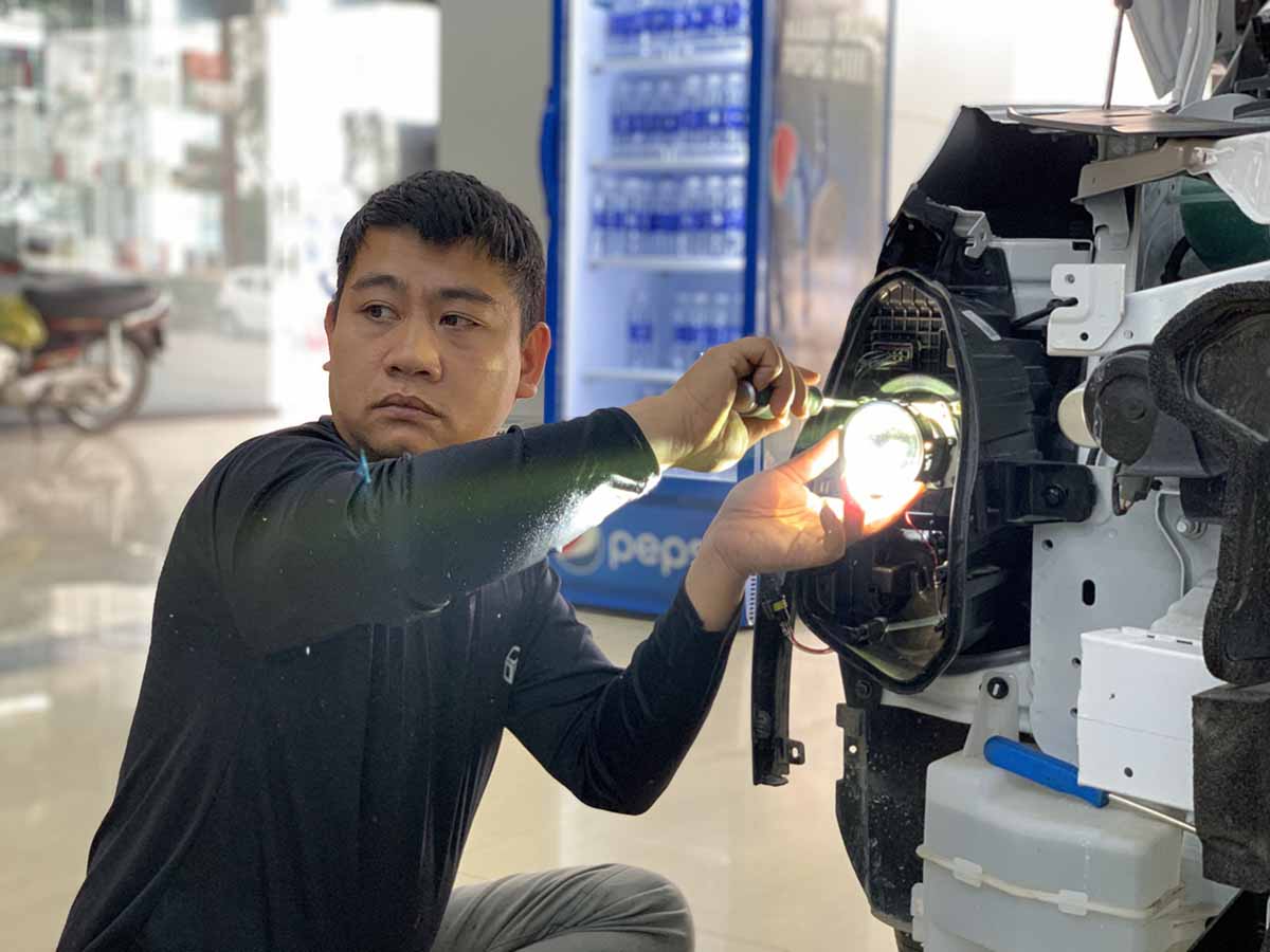 nang cap anh sang cho omoda c5 voi bi led x light v20 series 5