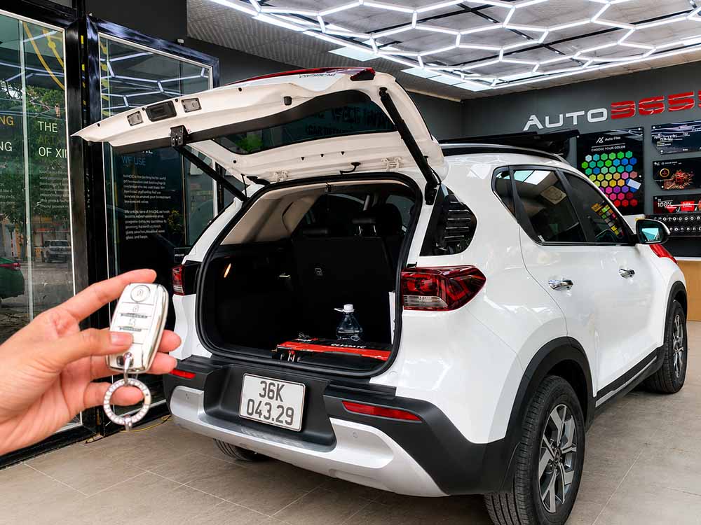 Lắp Đặt Cốp Điện Thông Minh Cho Kia Sonet 2023 – Nâng Tầm Tiện Nghi Cho Mỗi Hành Trình lap dat cop dien thong minh cho kia sonet 2023 6