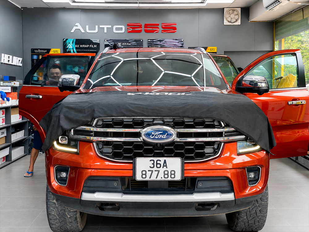 Dán phim cách nhiệt V-KOOL cho Ford Everest 2023 – Chống nóng vượt trội, bảo vệ trọn vẹn mọi hành trình dan phim cach nhiet v kool cho ford everest 2023