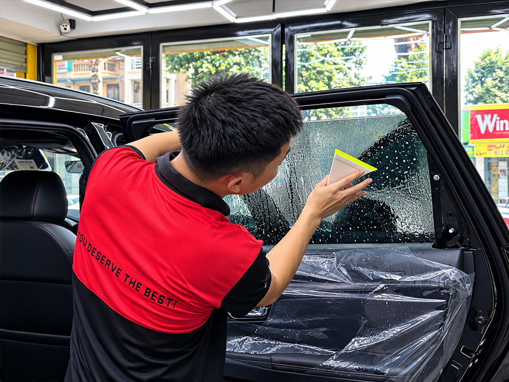 Tăng sự riêng tư, giữ vẻ sang trọng cho xe