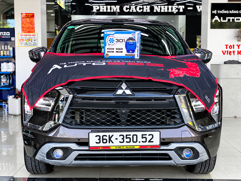 Nâng Cấp Ánh Sáng Mitsubishi Xpander Với Bi Gầm X-Light 301